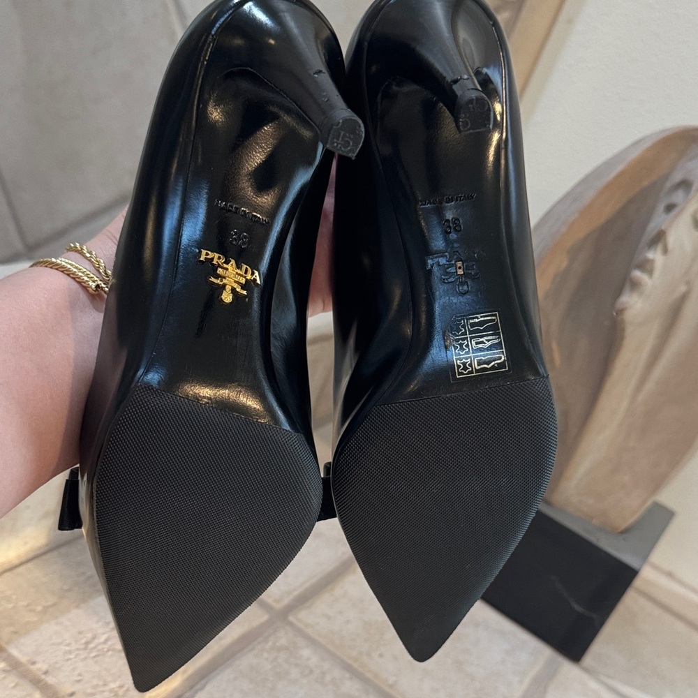 Prada Black Patent Leather Heels with Bow Size 38 - Picture 8 of 11